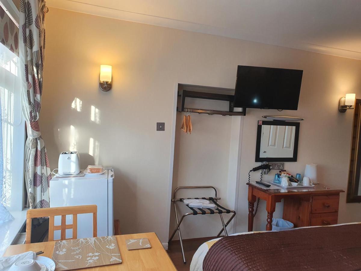Penryn Guest House, Ensuite Rooms, Free Parking And Free Wifi Stratford-upon-Avon Exteriör bild