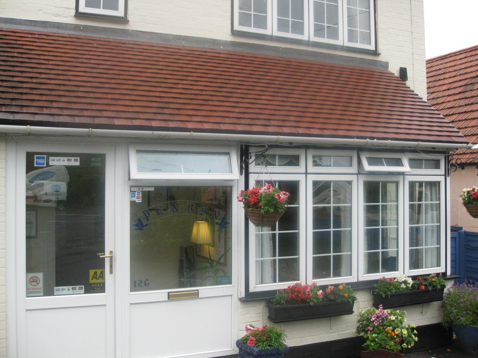 Penryn Guest House, Ensuite Rooms, Free Parking And Free Wifi Stratford-upon-Avon Exteriör bild