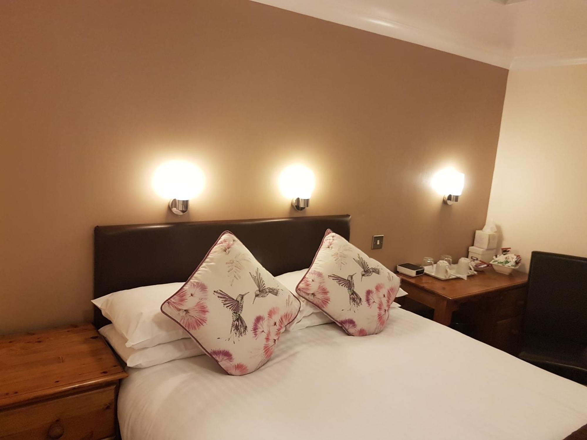 Penryn Guest House, Ensuite Rooms, Free Parking And Free Wifi Stratford-upon-Avon Exteriör bild